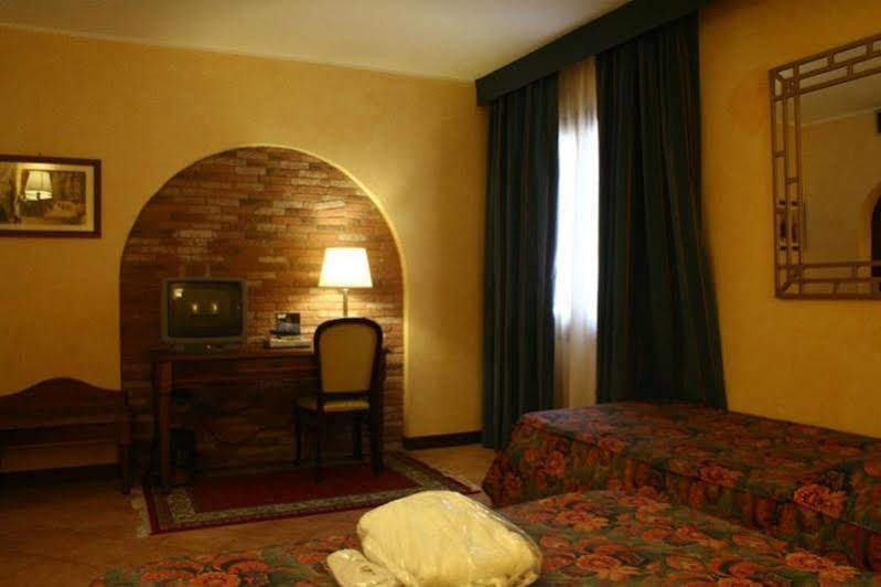 קמפובאסו Hotel San Giorgio מראה חיצוני תמונה
